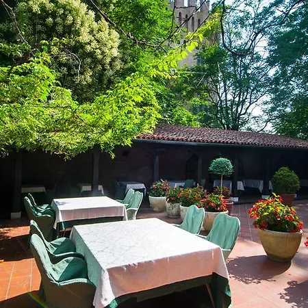 弗斯卡利酒店 3* 布塞托